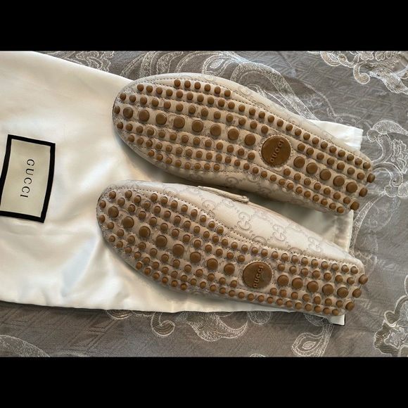 GUCCI - Cream Loafers - Picture 2 of 6